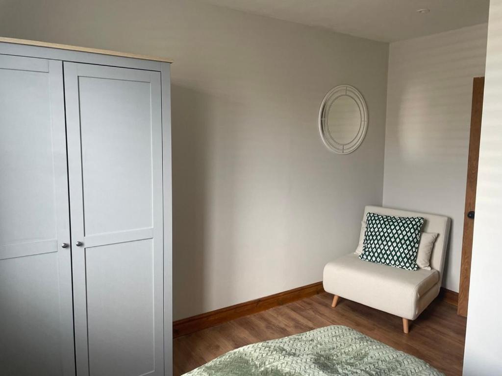 2 Bedroom House In Central Windsor - The Town Bagian luar foto